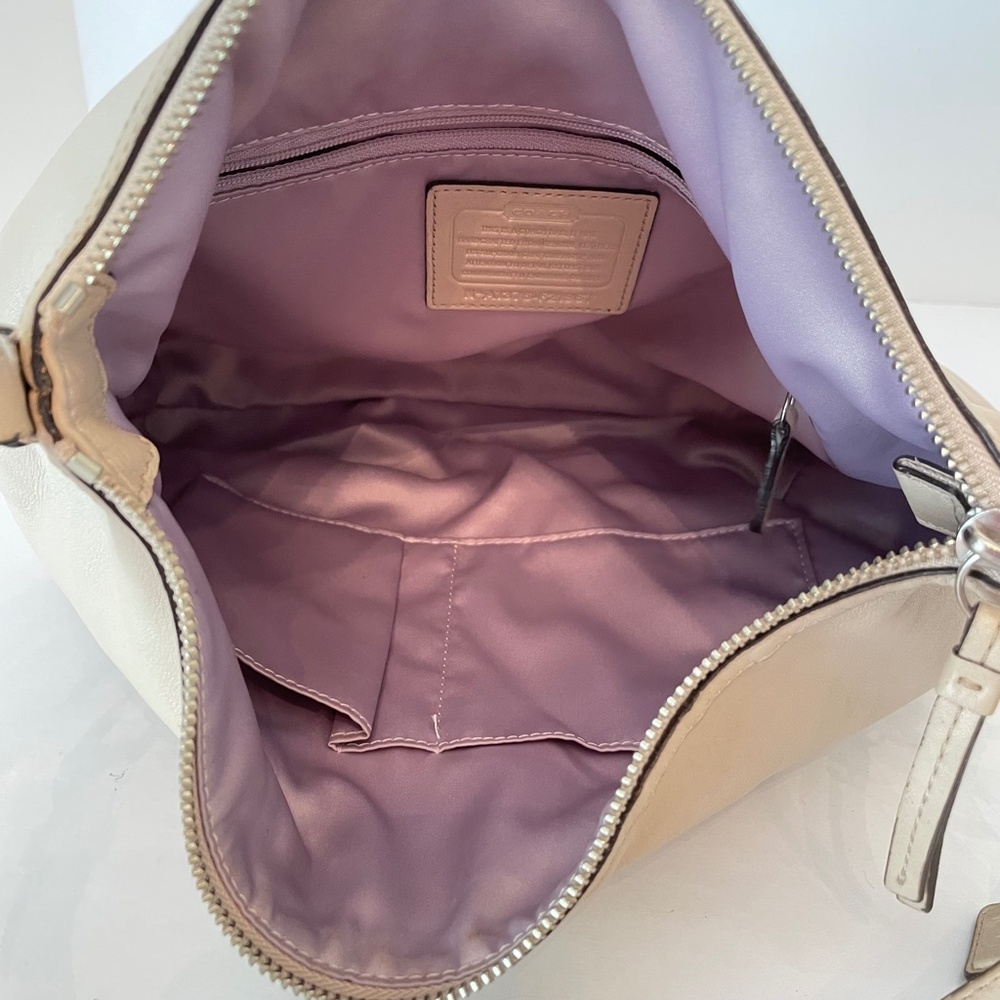 Coach Leather Beige Shoulder Hobo purple lining Hand Bag - Picture 13 of 16